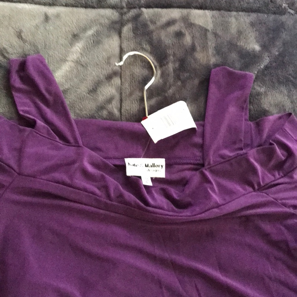 Blouse - Picture 2 of 3